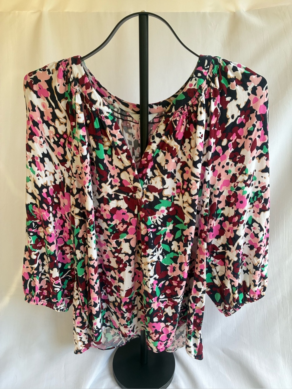 Crown & Ivy Floral Split Neck Peasant Blouse in Pink, Green, & Burgundy L